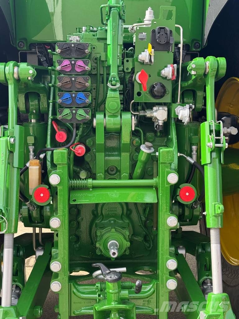 John Deere 8295 R Traktorid