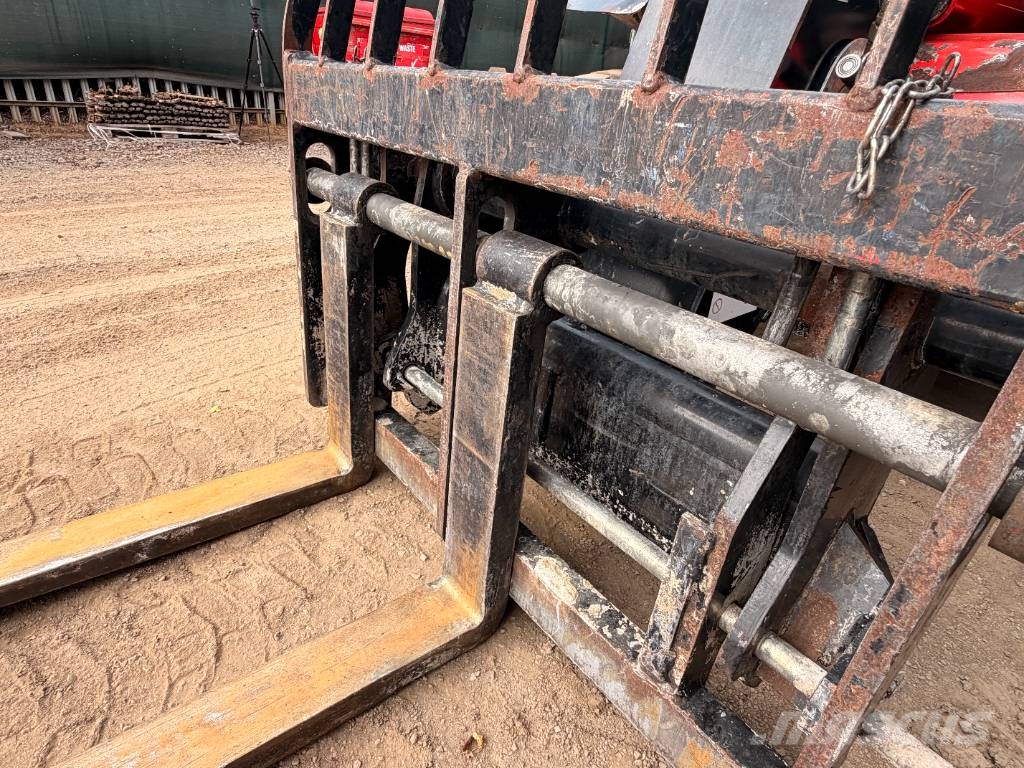 Manitou MT 625 H COMFORT مناولات متداخلة