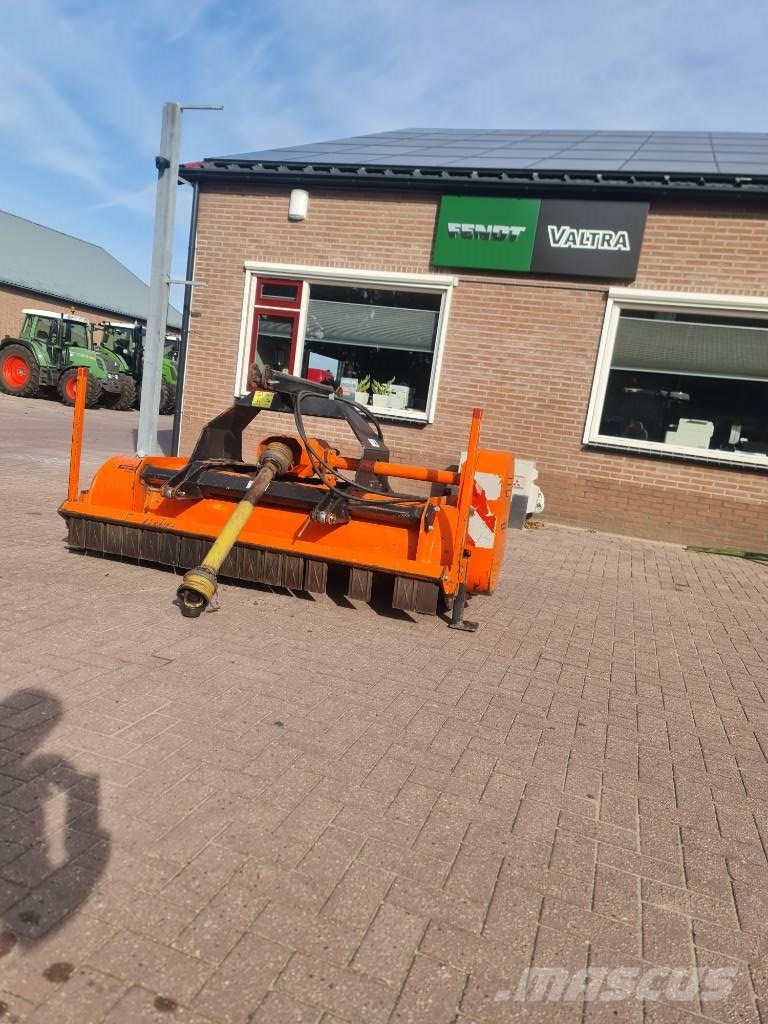 Perfect KM 220 Pasture mowers and toppers