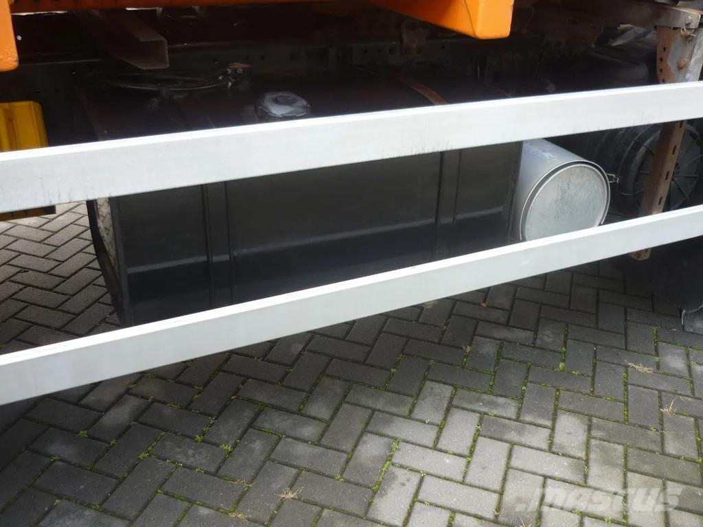 MAN TGM 26.340 6x2-4 Zoeller Medium XL Camion dei rifiuti