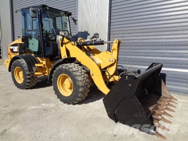 CAT 908M Φορτωτές με λάστιχα (Τροχοφόροι)
