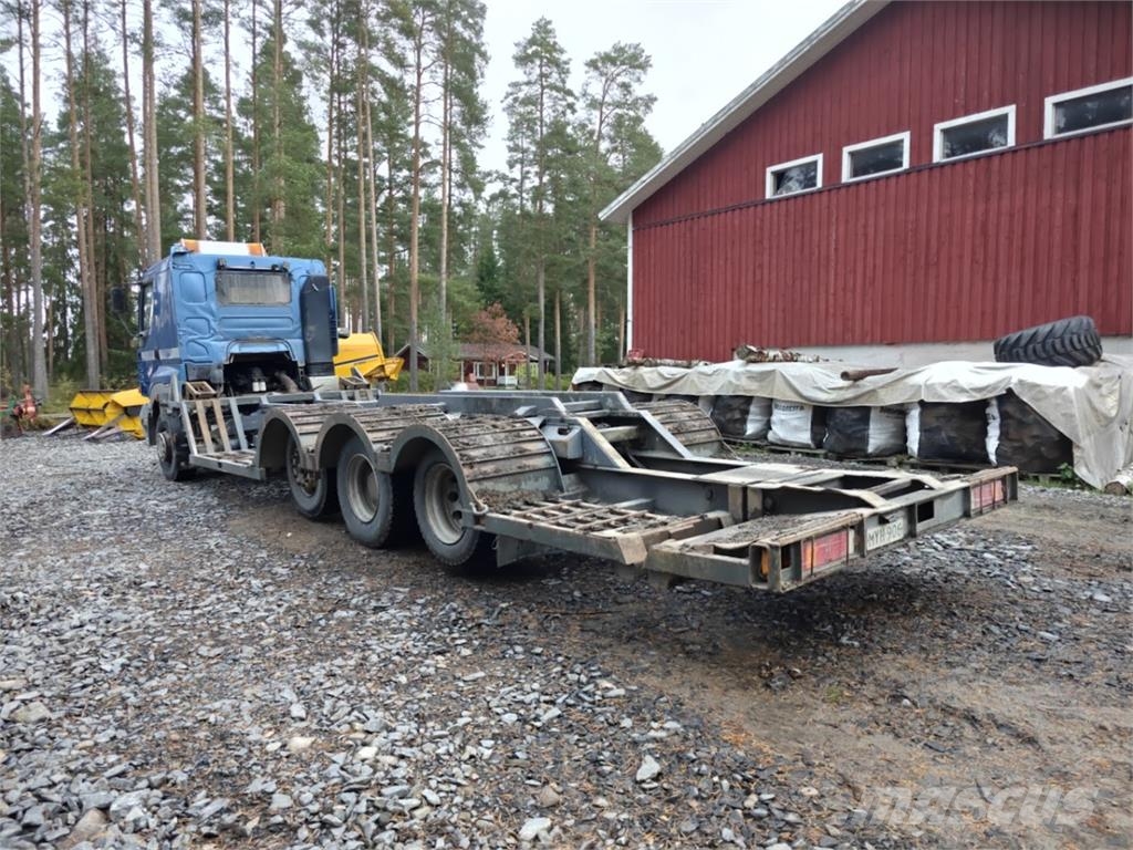 Sisu 12E480 Forest machine transport trucks