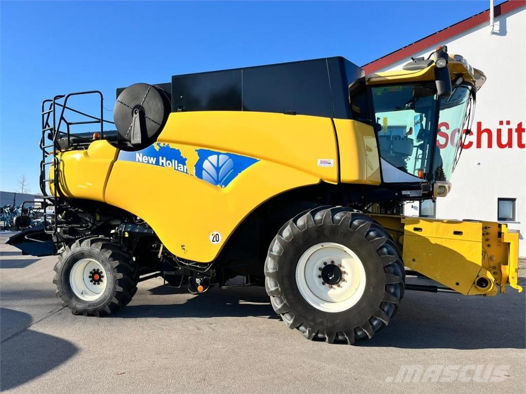 New Holland CR 980, Smart Steer Lenksystem حصادات