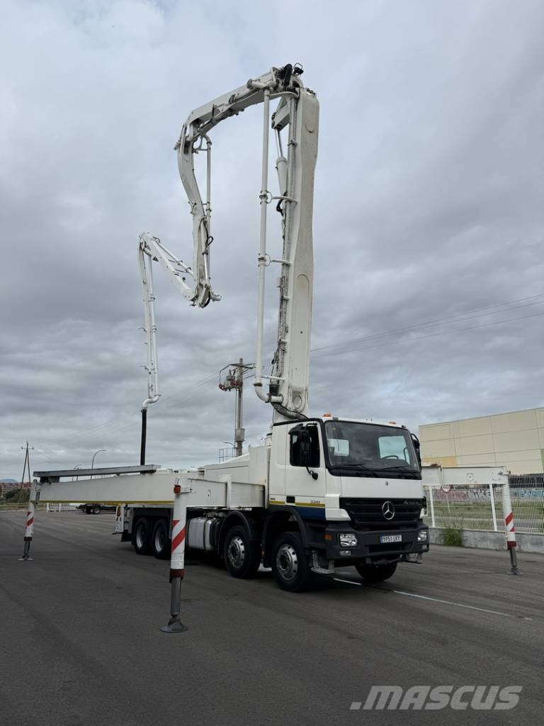 Mercedes-Benz ACTROS 3341 طفرات توزيع الخرسانة