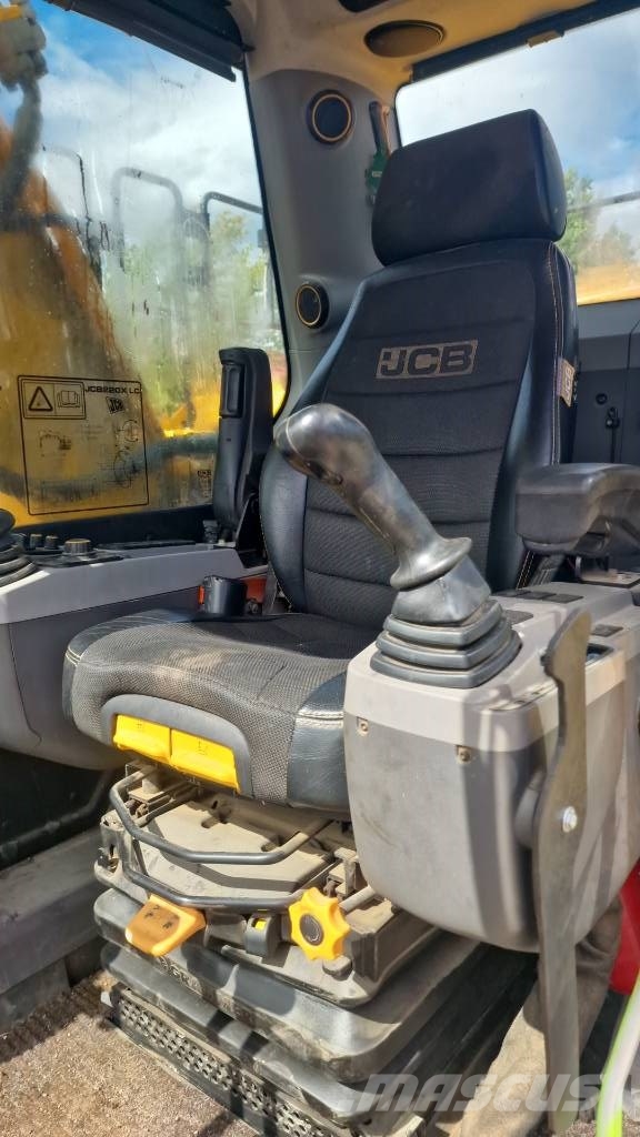 JCB 220 X Rupsgraafmachines
