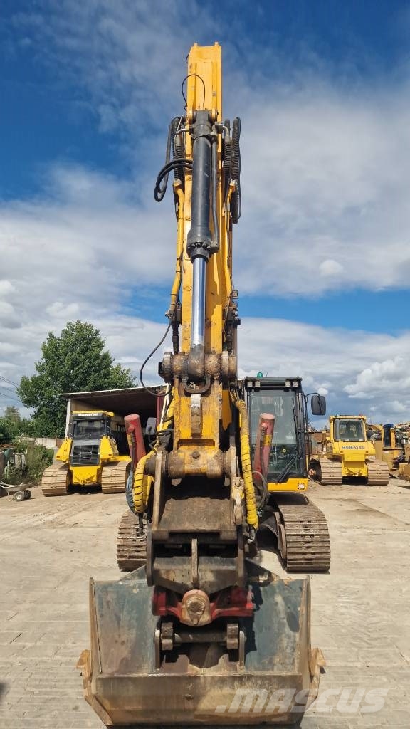 JCB 220 X Rupsgraafmachines