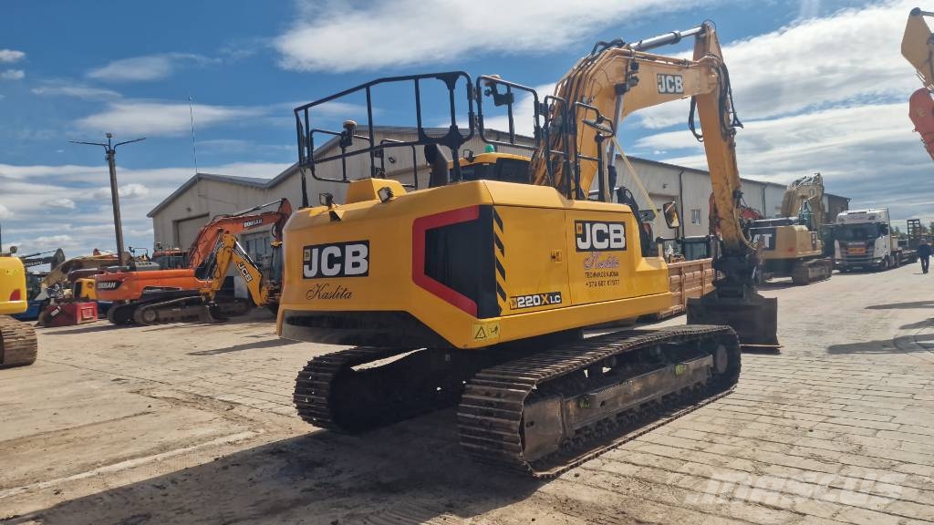JCB 220 X Rupsgraafmachines