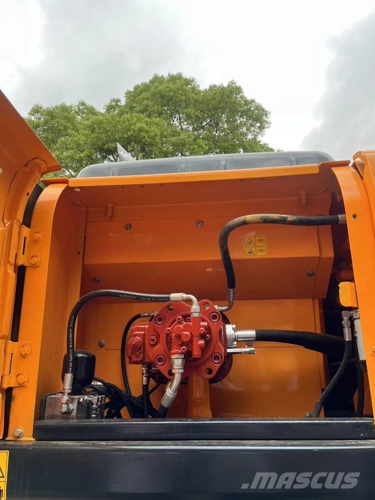 Hyundai R300LC-9S Gravemaskiner på larvebånd