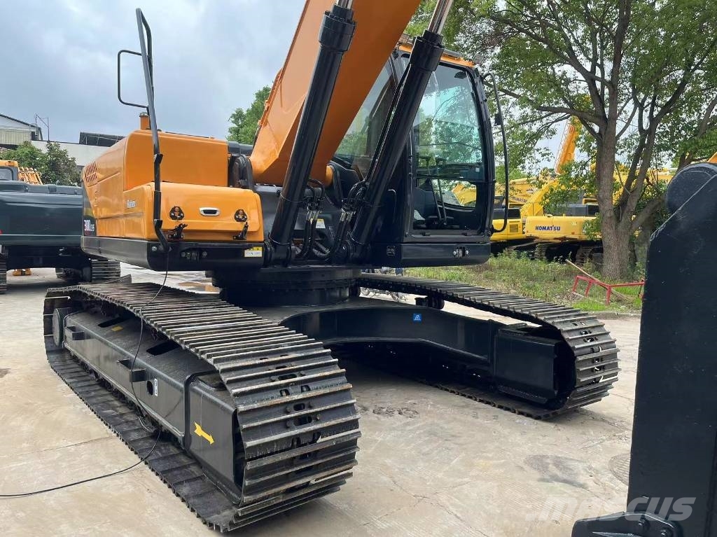 Hyundai R300LC-9S Gravemaskiner på larvebånd