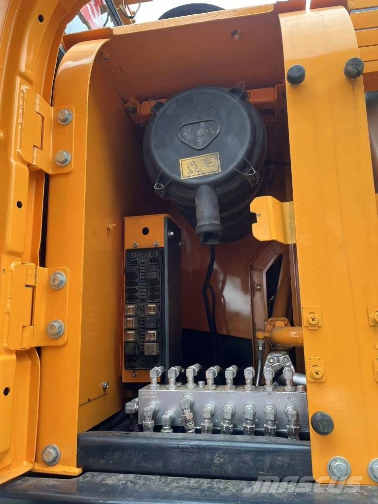 Hyundai R300LC-9S Gravemaskiner på larvebånd