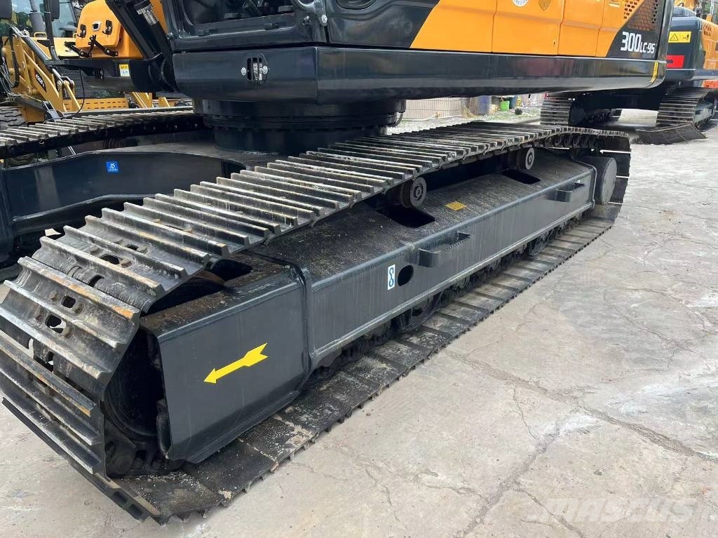 Hyundai R300LC-9S Gravemaskiner på larvebånd
