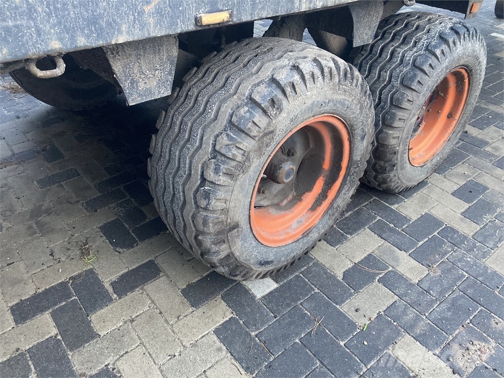 Bakkenwagen tandemasser Прицепи загального призначення