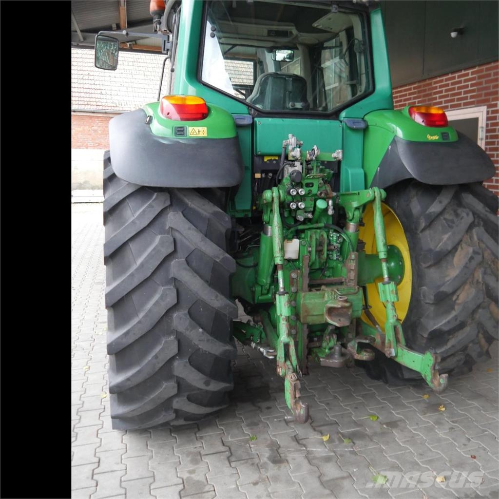 John Deere 6820 AP Q66 Frontlader Tractoren