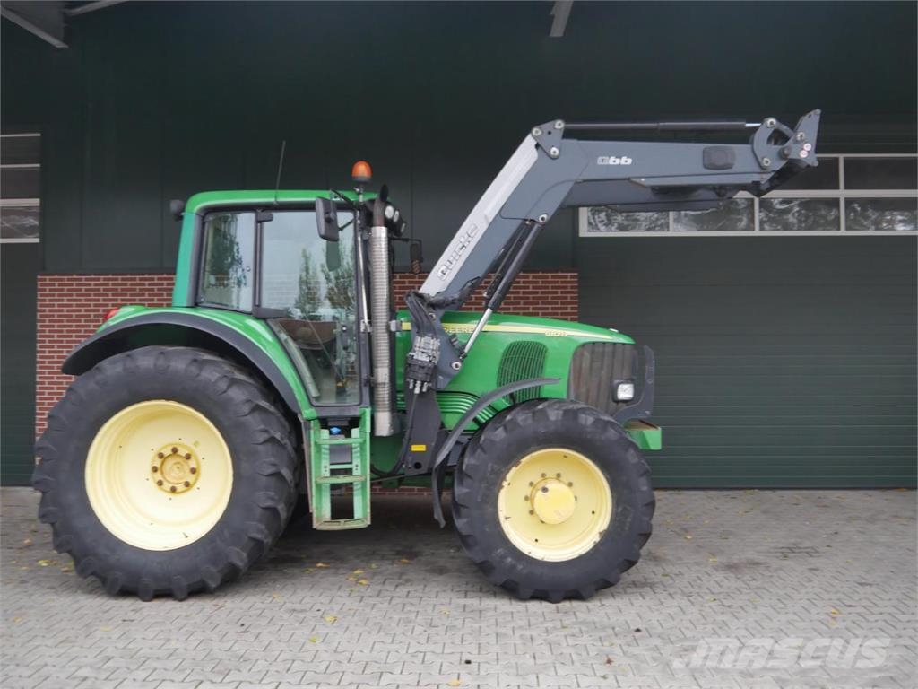 John Deere 6820 AP Q66 Frontlader Tractoren
