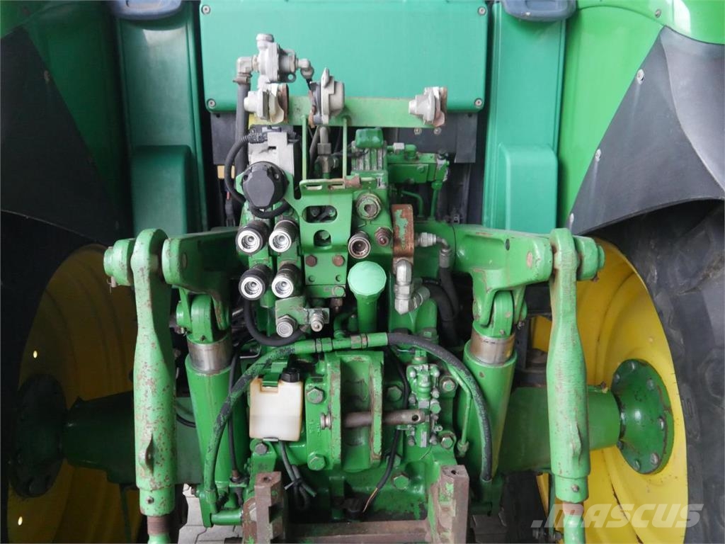 John Deere 6820 AP Q66 Frontlader Tractoren