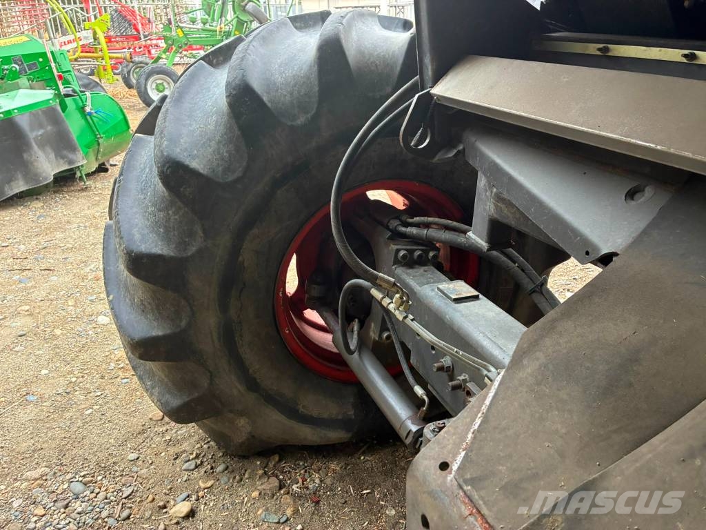 CLAAS LEXION 570 TT RISO Sklízecí mlátičky