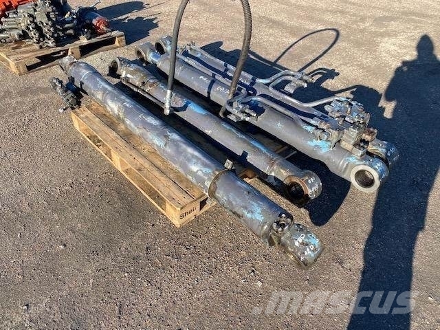 Volvo EC 240 B USED HYDRAULIC CYLINDER Hydraulics