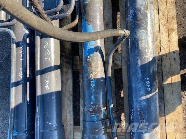 Volvo EC 240 B USED HYDRAULIC CYLINDER Hydraulics