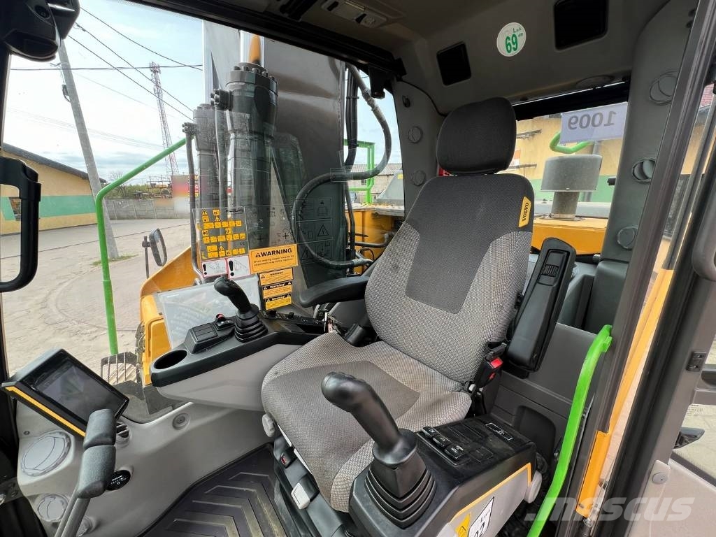 Volvo EC220EL LONG Excavadoras de cadenas