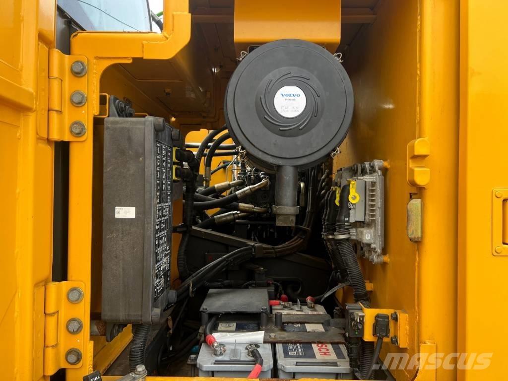Volvo EC220EL LONG Excavadoras de cadenas