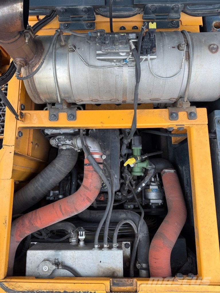 Hyundai HX 235 LCR - HX 235 - HX235LCR Bagri goseničarji