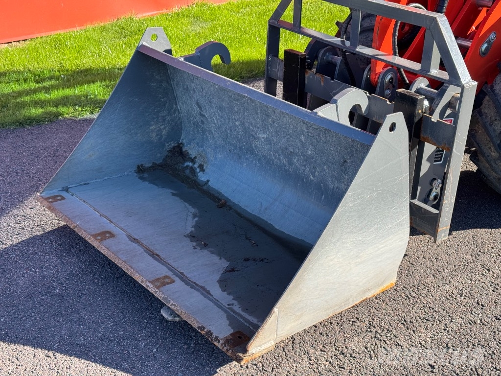 Everun ER 06 - 4x4 - Kubota 26hk - Steg5 Schrankladers