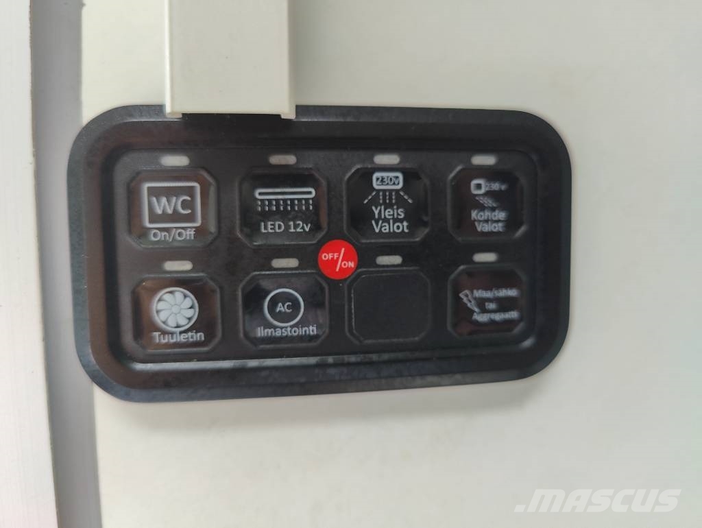 Volvo FL 250  Expo näyttelyauto Camiones con caja de remolque