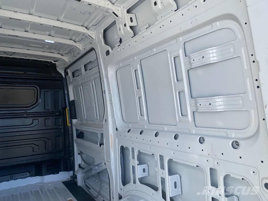 MAN TGE 3.140 2.0Tdi 1er Main endommagé Sanduk kombiji