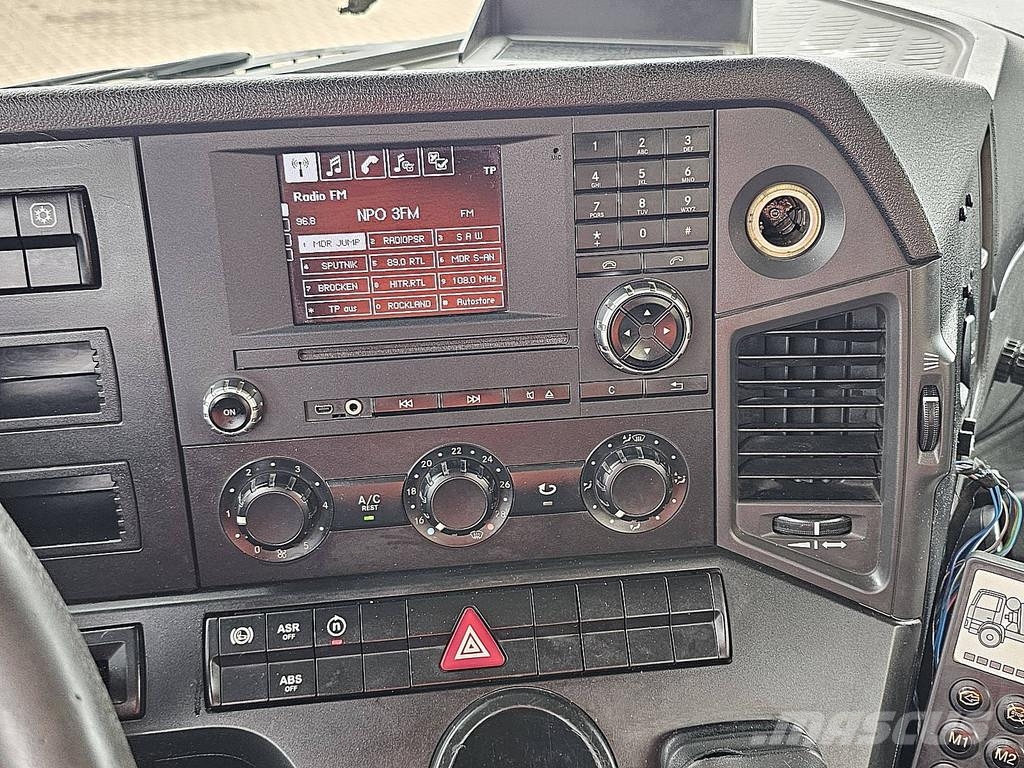 Mercedes-Benz AROCS 3240 混凝土車