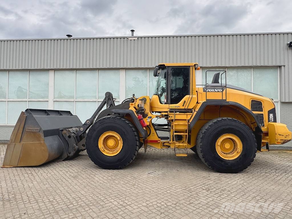Volvo L 220 H Kolesni nakladalci