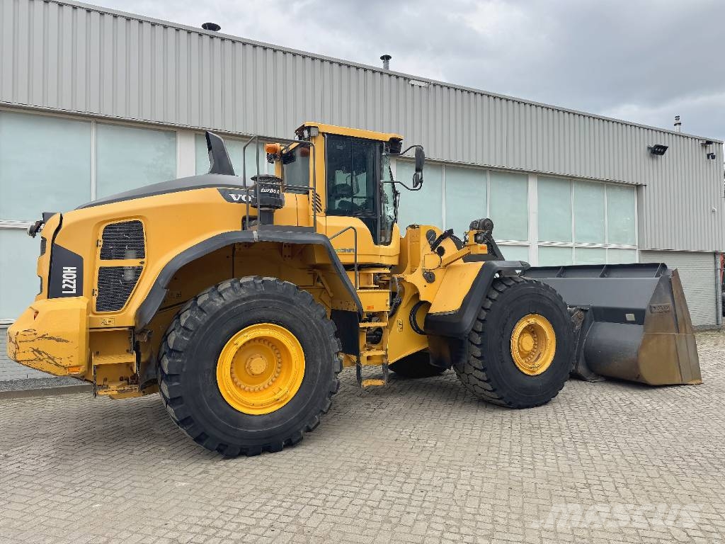 Volvo L 220 H Kolesni nakladalci