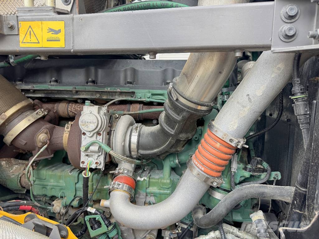 Volvo L 220 H Kolesni nakladalci