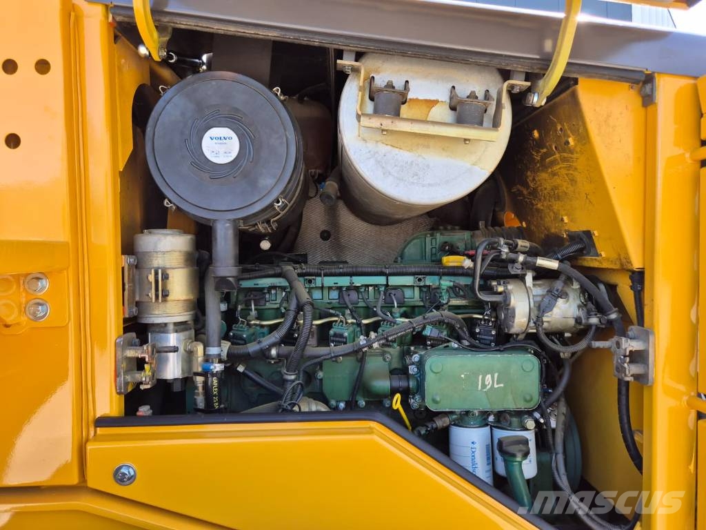 Volvo L60E NEW PAINT Kolesové nakladače