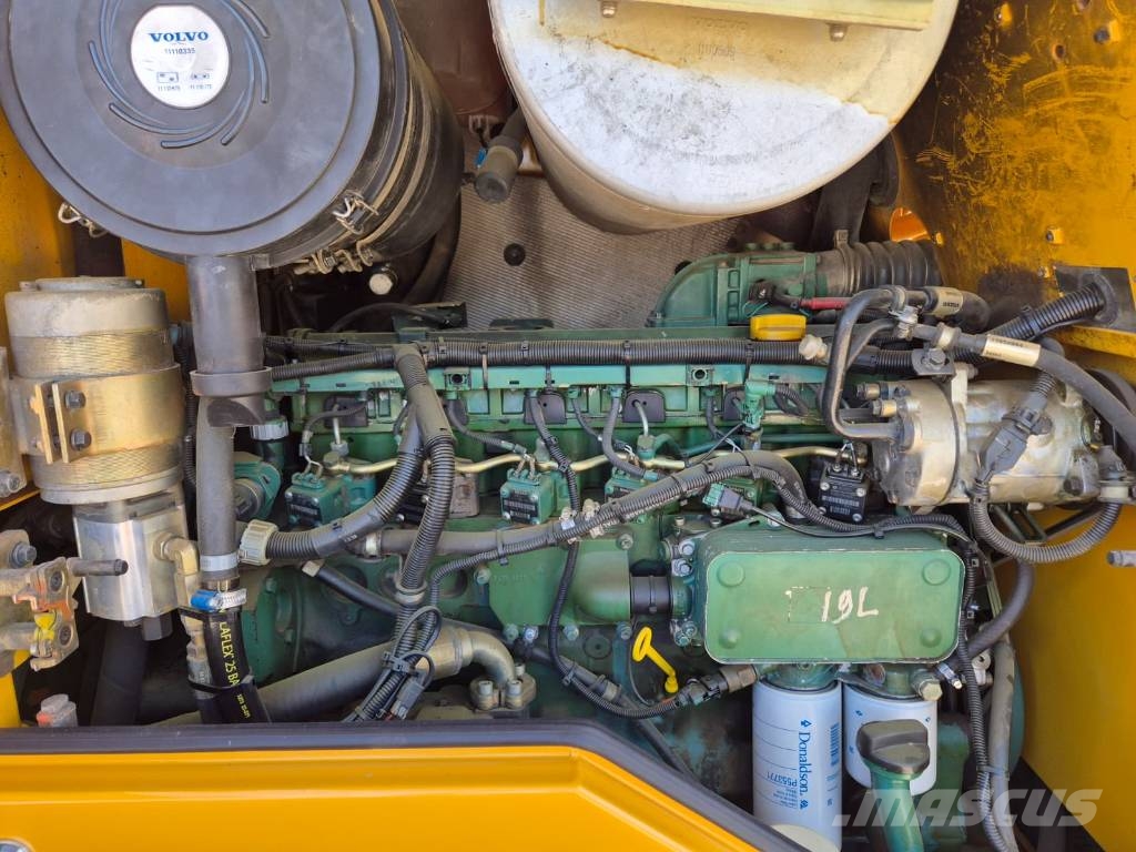 Volvo L60E NEW PAINT Kolesové nakladače