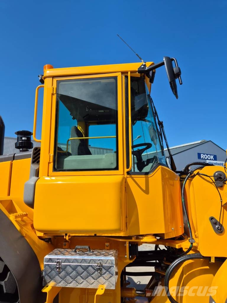 Volvo L60E NEW PAINT Kolesové nakladače