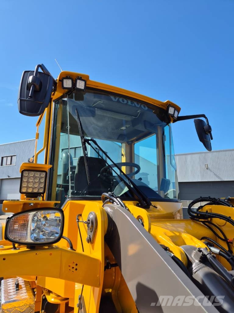 Volvo L60E NEW PAINT Kolesové nakladače