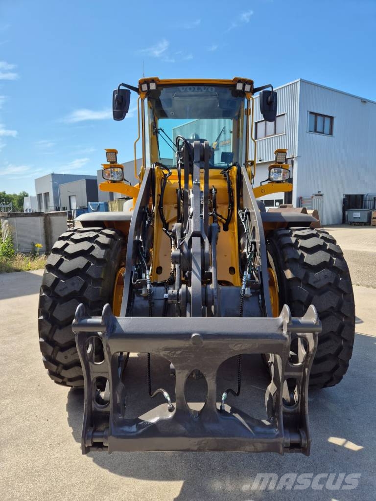 Volvo L60E NEW PAINT Kolesové nakladače