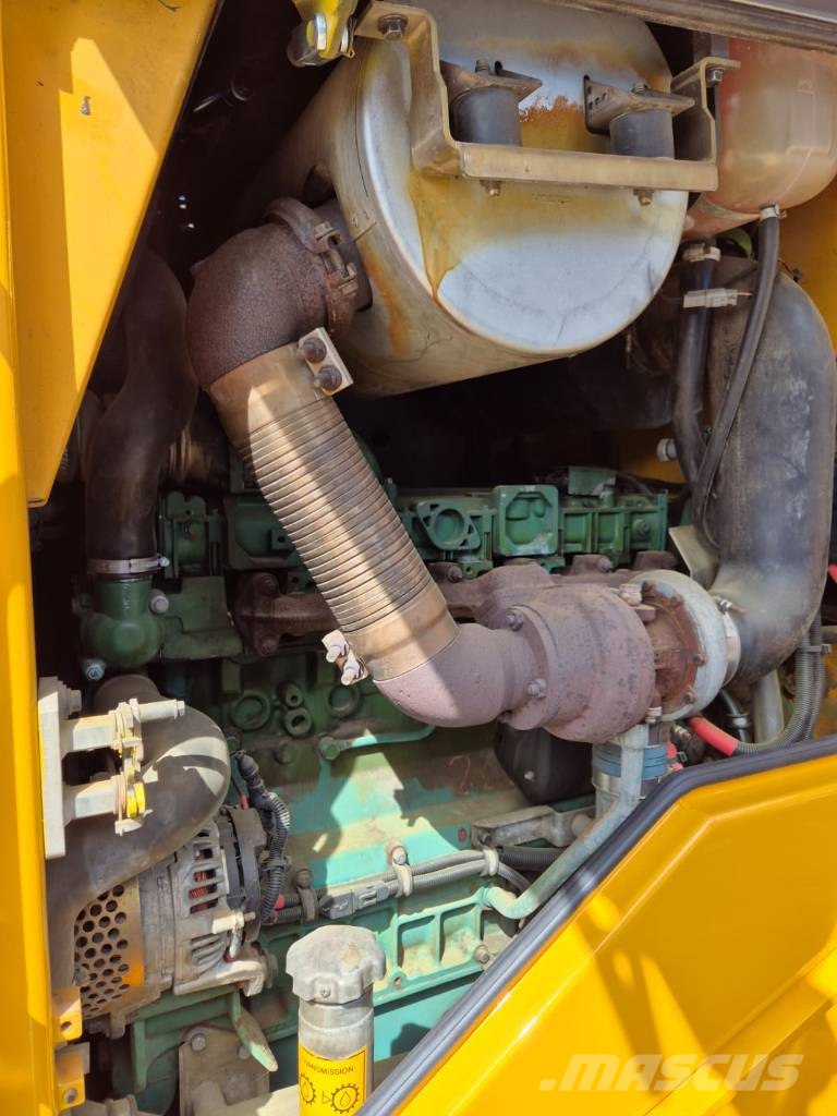 Volvo L60E NEW PAINT Kolesové nakladače