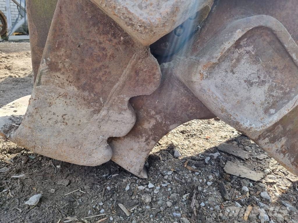 Geith Concrete crushers Hydraulsax