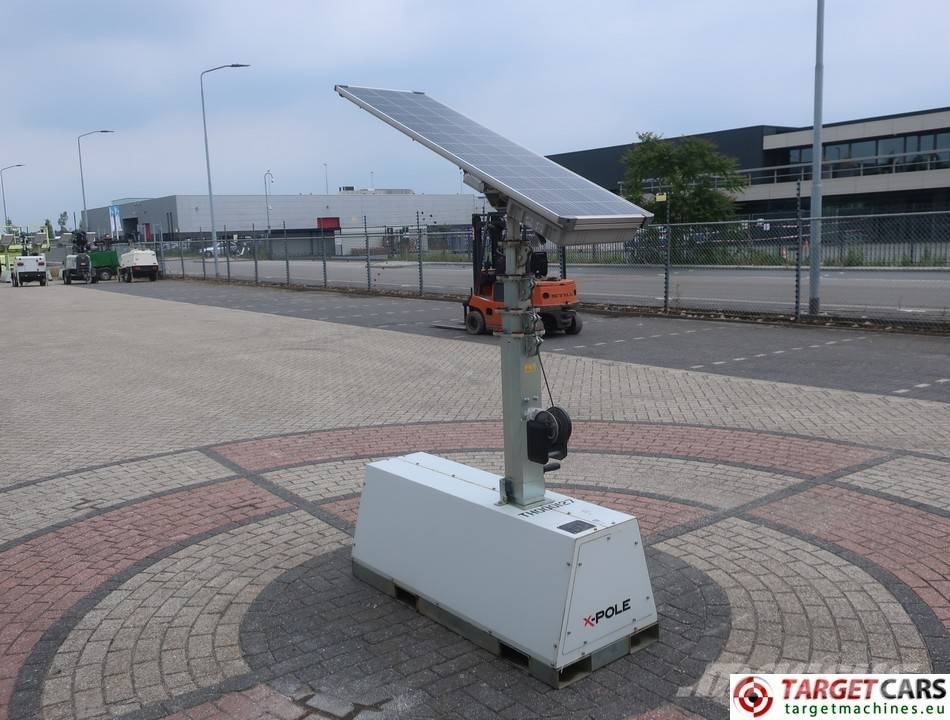 Trime X-Pole Solar Panel 50W Led Tower Light 조명타워