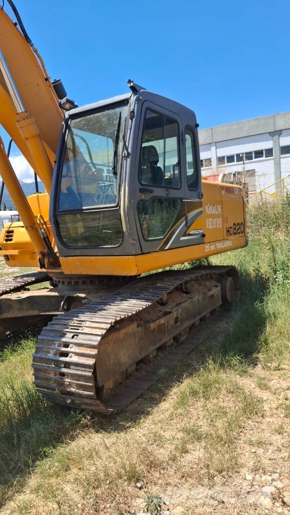 Kato HD 820 / Used Excavator Excavadoras sobre orugas