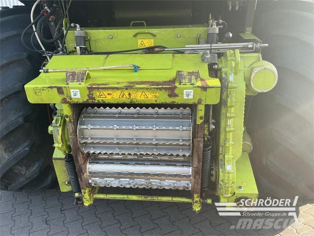 CLAAS JAGUAR 960 + ORBIS 900 + PICKUP 300 Samochodné kosačky