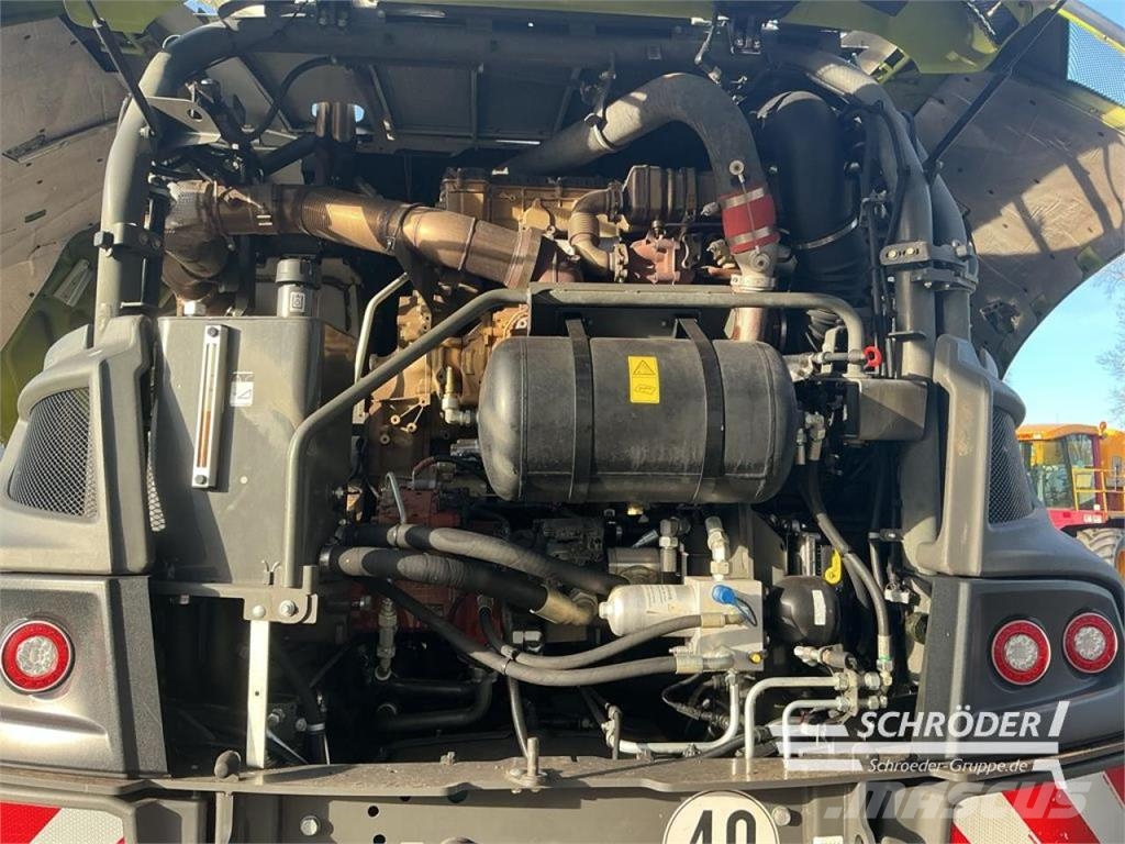 CLAAS JAGUAR 960 + ORBIS 900 + PICKUP 300 Samochodné kosačky