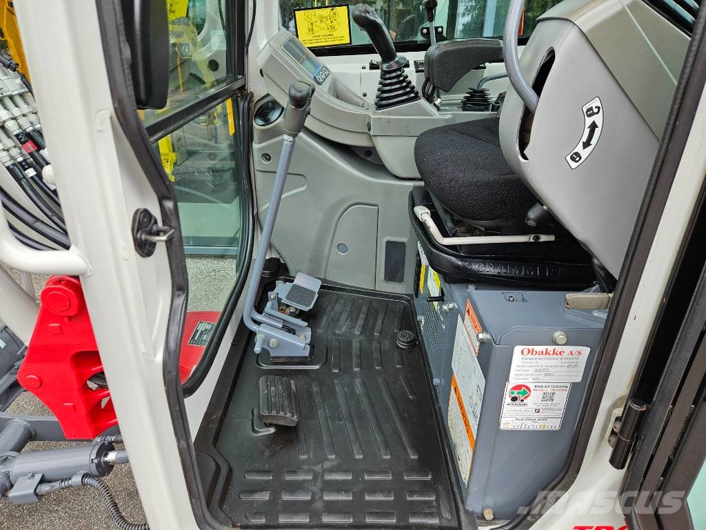Takeuchi TB 225 소형 굴삭기 7톤 미만