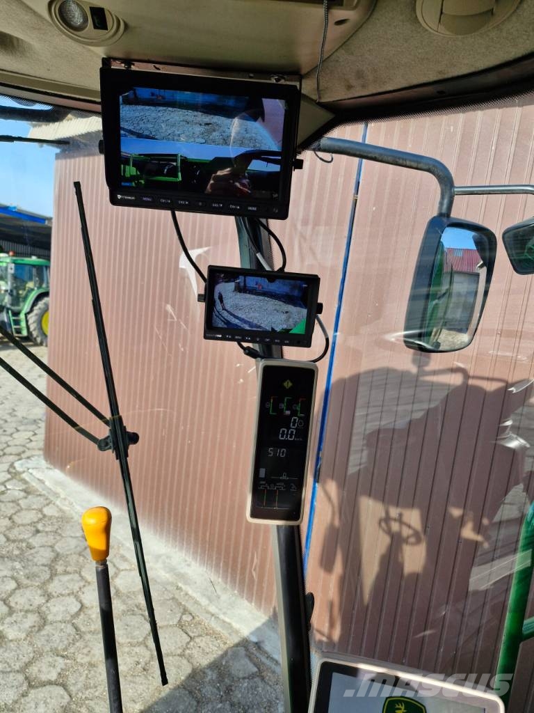 John Deere W 540 Skurtreskere