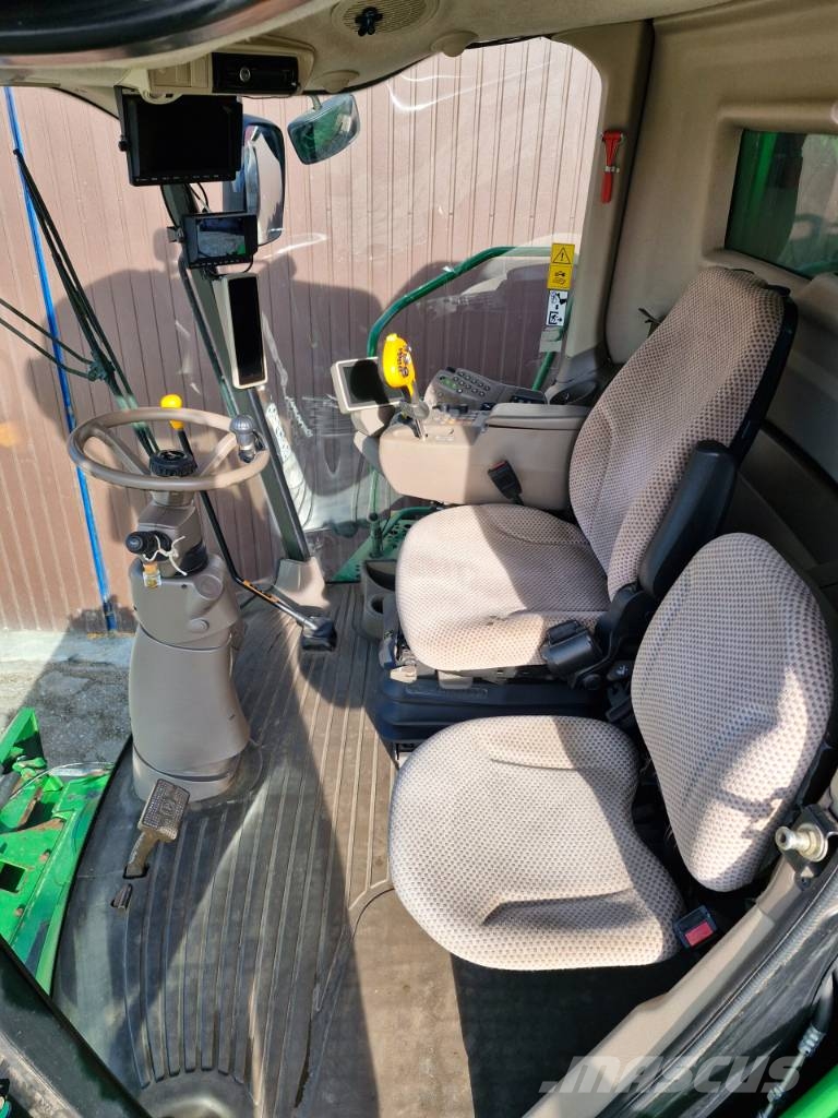 John Deere W 540 Skurtreskere