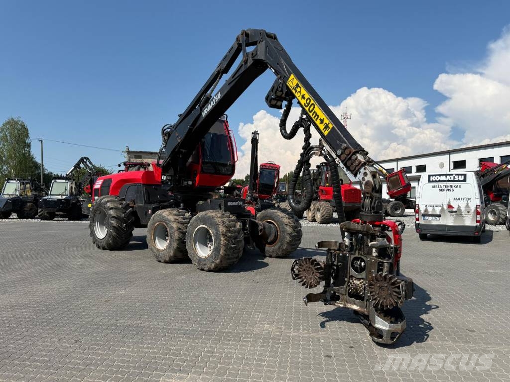 Komatsu 911 Harvesters