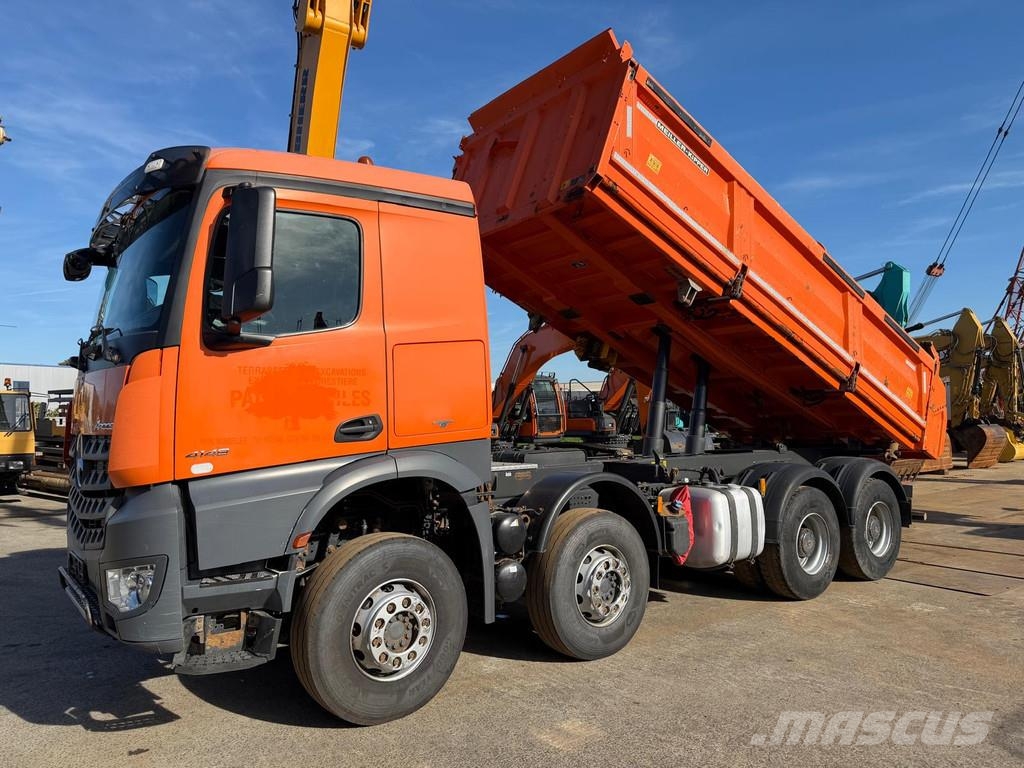 Mercedes-Benz Actros 4148 . Camiones bañeras basculantes o volquetes