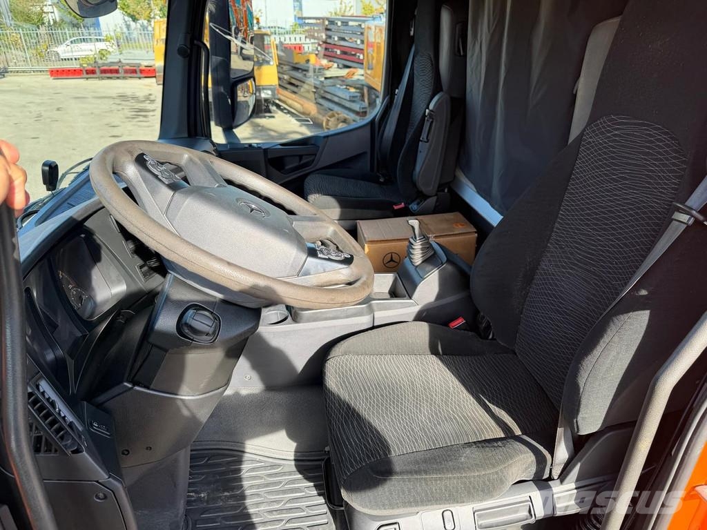 Mercedes-Benz Actros 4148 . Kipper