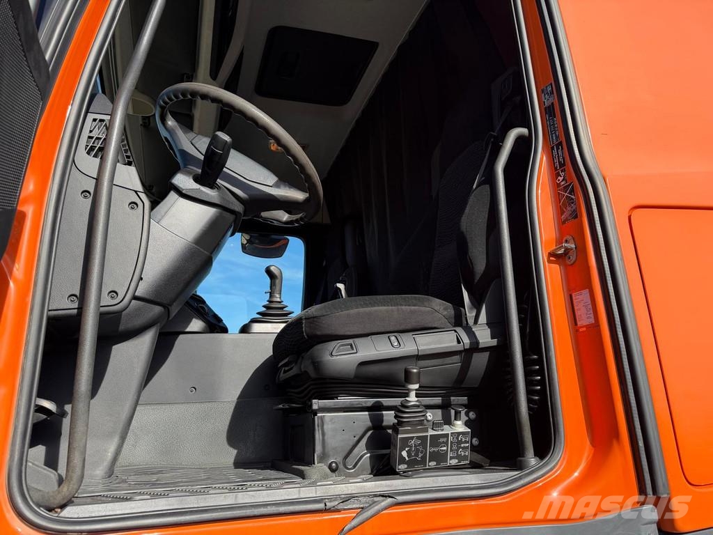 Mercedes-Benz Actros 4148 . Kipper